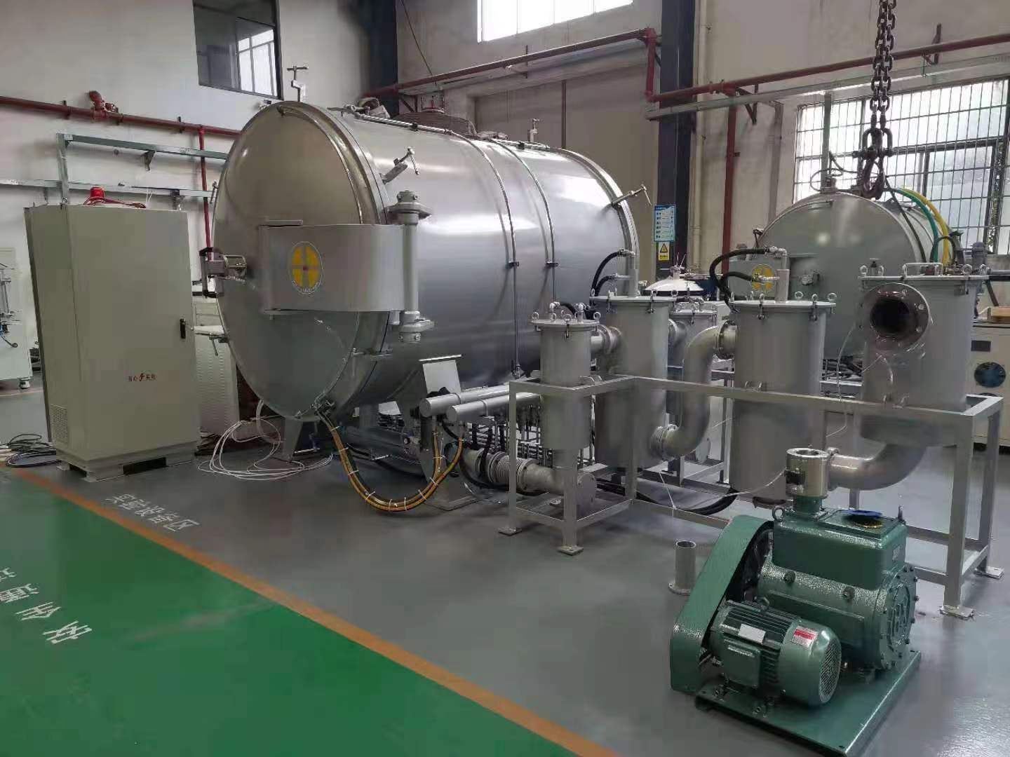 750*750*2000mm ，1600℃碳化爐出廠前調試